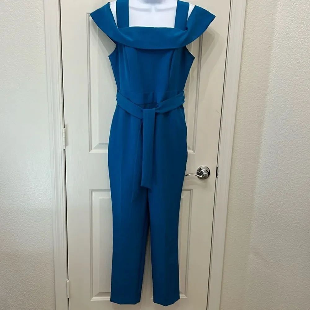 New York & Company Jumpsuit Romper Stretch Sz Medium Teal Turquoise Blue Belt